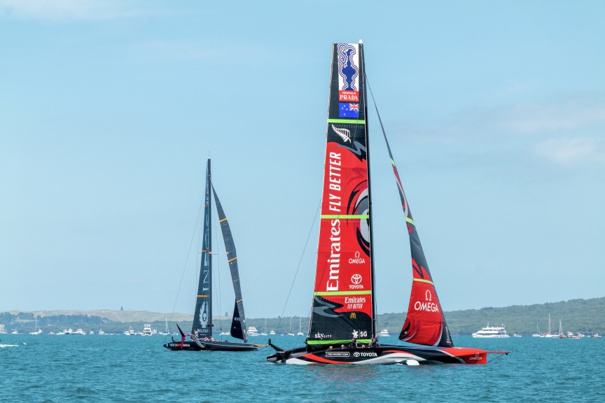 A knockout regatta saw #1 ranked Emirates Team New Zealand matched up against #4 ranked INEOS Team UK, the winner of which would go through to race the winner of #2 ranked American Magic & #3 ranked Luna Rossa, to decide the winner of the PRADA Christmas Race
